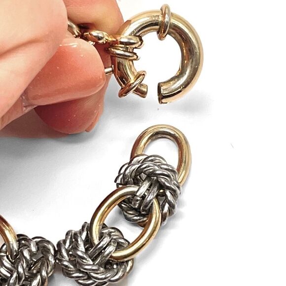 Knot Chain Contrast Bracelet - Picture 4 of 6